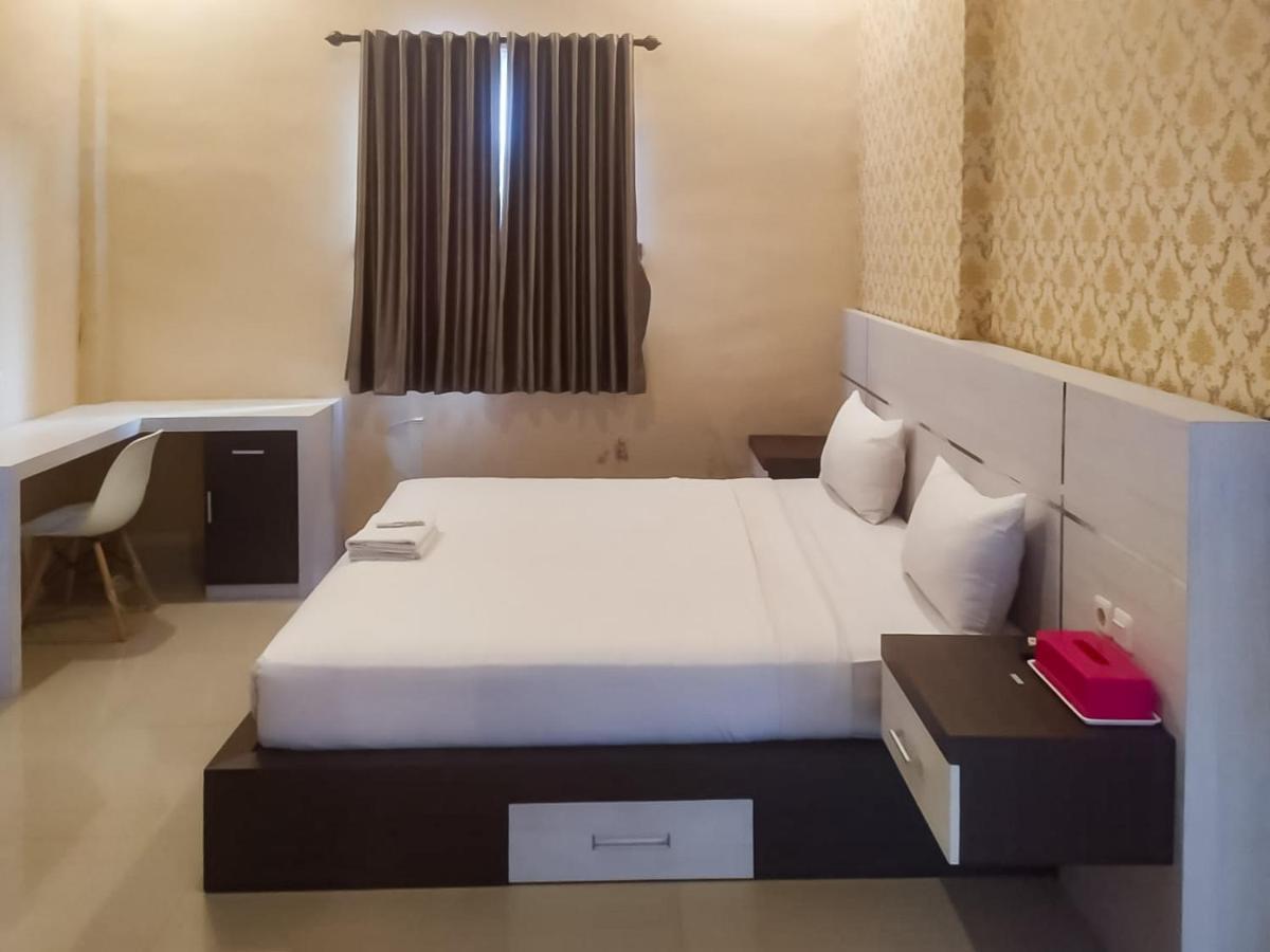 Reddoorz Syariah Near Sultan Syarif Kasim II Airport Pekanbaru Exterior foto